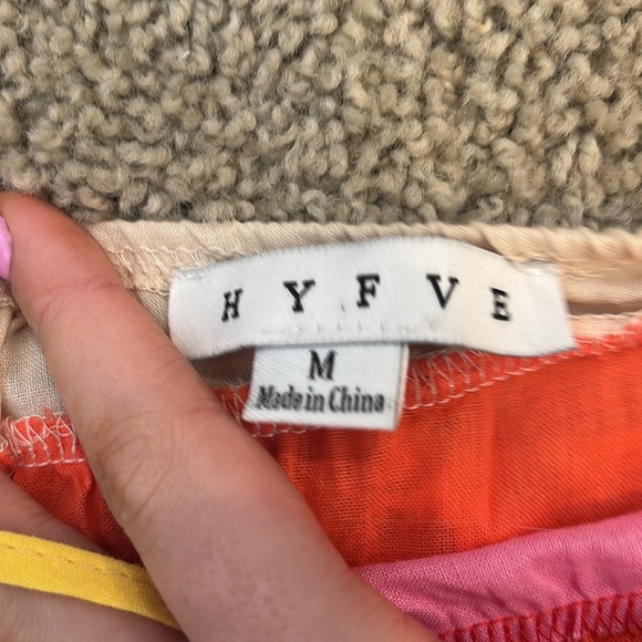 Halter top - Picture 3 of 3